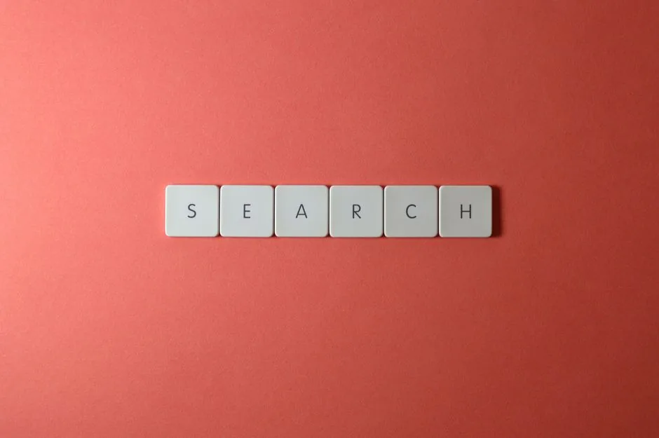 Empresario de Rubí optimizando su ficha de Google Business y reseñas para mejorar el SEO local y atraer clientes cercanos
