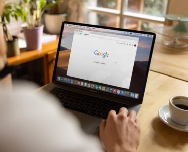 Pantalla de Google Search Console mostrando gráficos de indexación corregidos para optimizar el SEO de un ecommerce de marcas.